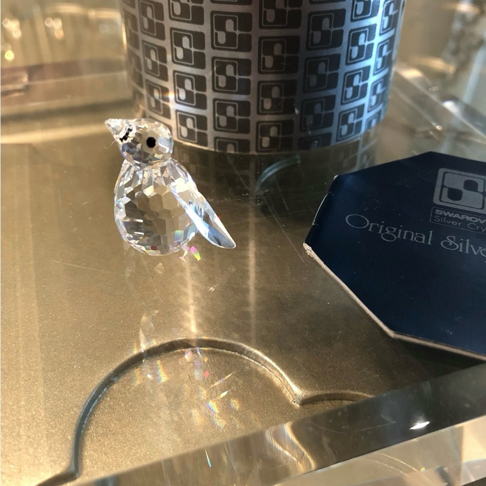SWAROVSKI RETIRED 5-PIECE PENGUIN FAMILY